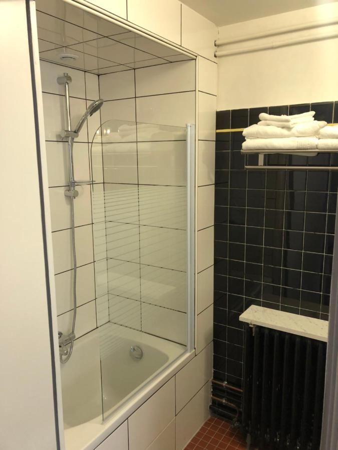 Grand Appartement De Standing "Reve Du Soir" De 170 M2 350 M De La Gare Lourdes Exteriör bild