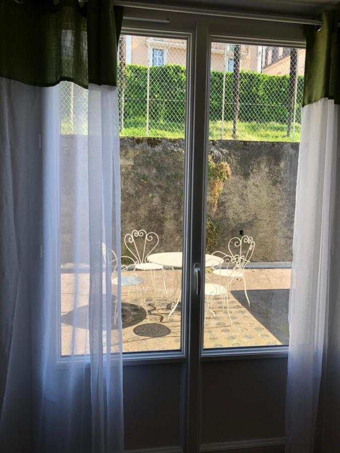 Grand Appartement De Standing "Reve Du Soir" De 170 M2 350 M De La Gare Lourdes Exteriör bild