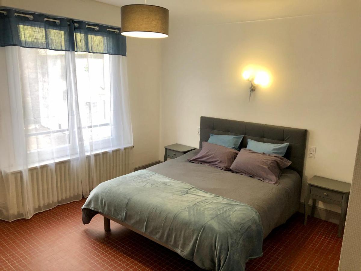 Grand Appartement De Standing "Reve Du Soir" De 170 M2 350 M De La Gare Lourdes Exteriör bild